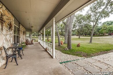 8501 Oak Thicket, San Antonio, TX 78255 - photo 6
