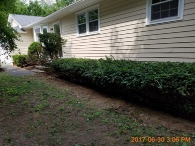 40 Plantation Cir, Greenfield, MA 01301 - photo 3