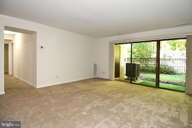 10104 Campus Way S unit 1023A, Upper Marlboro, MD 20774 - photo 5