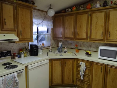 11442 E 39th Ln, Yuma, AZ 85367 - photo 6