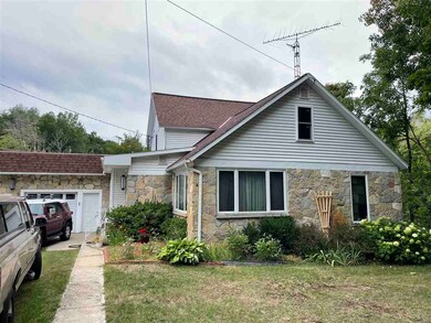 6073 Rockey Beach Ave, Charlevoix, MI 49720 - photo 2