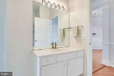12471 Hayes Ct unit 304, Fairfax, VA 22033 - photo 7