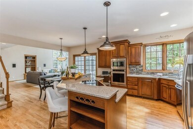 4310 Oak Leaf Ct NE, Cedar Rapids, IA 52411 - photo 7