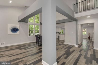 2424 Silver Fox Ln, Reston, VA 20191 - photo 5