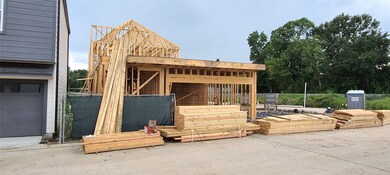 313 Cyclamen St, Houston, TX 77018 - photo 4