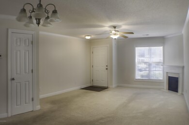 006_Front Room_01