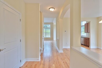 2460 Napa Dr, Easton, PA 18040 - photo 5