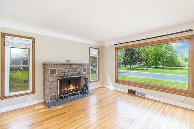 8439 Aldrich Ave S, Bloomington, MN 55420 - photo 3