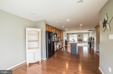 8431 Stansbury Lake Dr, Baltimore, MD 21222 - photo 5