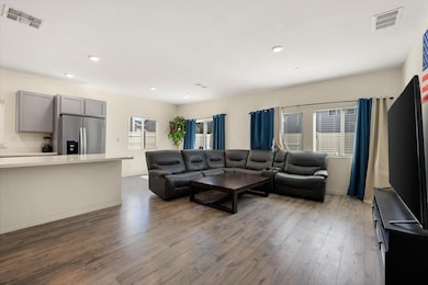 7664 Walpole Way, Elk Grove, CA 95758 - photo 7