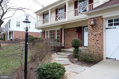 12840 Huntsman Way, Potomac, MD 20854 - photo 2