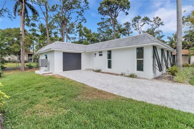 272 Yorkshire Ct unit 11, Naples, FL 34112 - photo 5