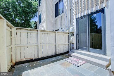 9309 Jarrett Ct, Montgomery Village, MD 20886 - photo 2