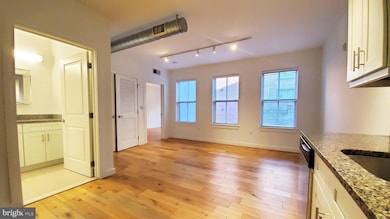 226 Church St unit 304, Philadelphia, PA 19106 - photo 2