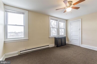 21 E Lancaster Ave unit 3, Ardmore, PA 19003 - photo 3