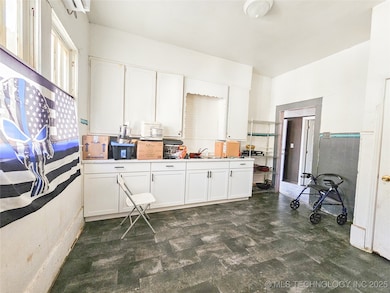 1010 W Evergreen St, Durant, OK 74701 - photo 7