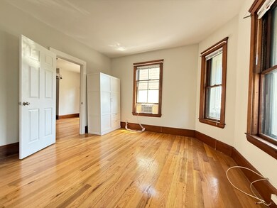 35 Kingston St unit 2, Somerville, MA 02144 - photo 5