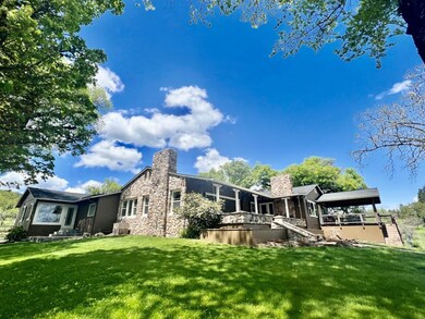 2156 W Hillside Dr, Central Point, OR 97502 - photo 3