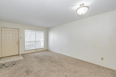 7313 Gulf Fwy unit 907, Houston, TX 77017 - photo 4