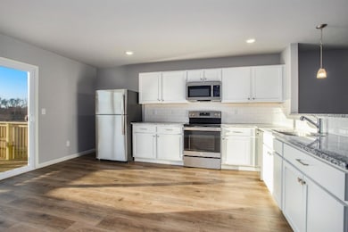 3-GF2074-i1830-Kitchen