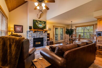 2-3LivingRoom(4)