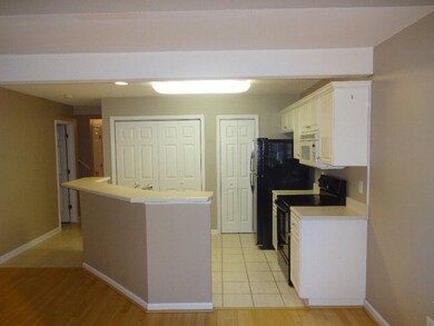 Kit w/ Laundry Rm