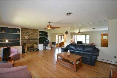 1249 Valley Forge Rd, Phoenixville, PA 19460 - photo 3