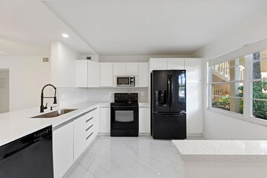 Lucaya Village unit M1, Coconut Creek, FL 33066 - photo 2