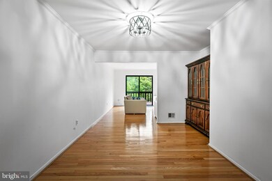 2147 Chapel Valley Ln, Lutherville Timonium, MD 21093 - photo 6