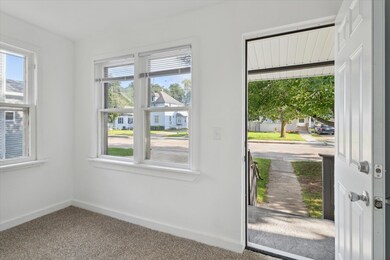 06-1627-Reed-St-Kalamazoo-MI-49001-Windo
