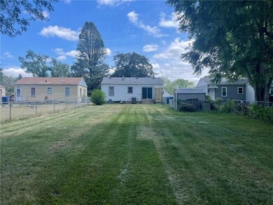 1408 E 25th St, Des Moines, IA 50317 - photo 3