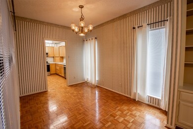 1127 Lois St, Kerrville, TX 78028 - photo 7