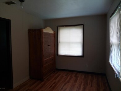 5356 Kingsbury St, Jacksonville, FL 32205 - photo 3