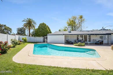 7240 N 7th Ave-26