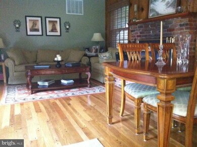 324 Beach Dr, Annapolis, MD 21403 - photo 5