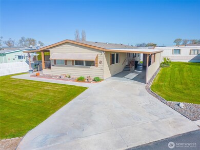 2240 W Broadway Ave unit 2, Moses Lake, WA 98837 - photo 3