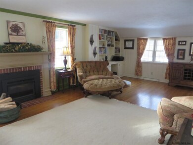 27 Tieman Rd, Schenectady, NY 12302 - photo 3