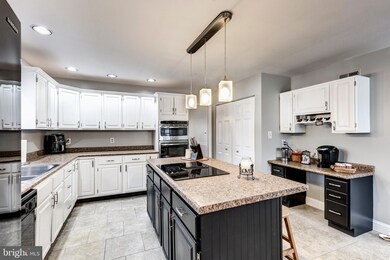 1061 Hook Rd, Westminster, MD 21157 - photo 6