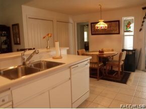 Kitchen & Nook