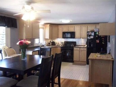 119 Woodburn Dr, Methuen, MA 01844 - photo 2