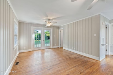 110 W Railroad St, La Grange, NC 28551 - photo 7