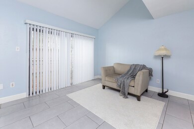 1081 Country Place Dr unit 1081, Houston, TX 77079 - photo 5