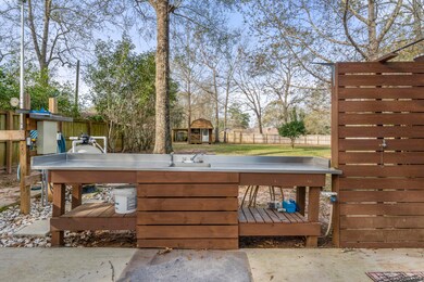 Outdoor sink