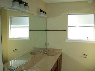 313 Holmes Dr, Slidell, LA 70460 - photo 5