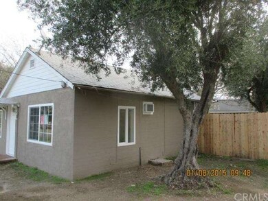 RIGHT SIDE OF THE HOME