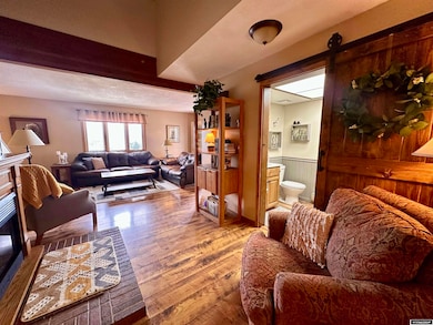 1123B 9th Ave W, Kemmerer, WY 83101 - photo 4