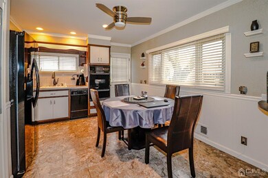 62 Albemarle Rd, Colonia, NJ 07067 - photo 7