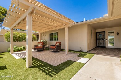 9892 W Spanish Moss Ct, Sun City, AZ 85373 - photo 4