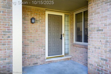 535 Tennyson unit 48, Rochester Hills, MI 48307 - photo 4