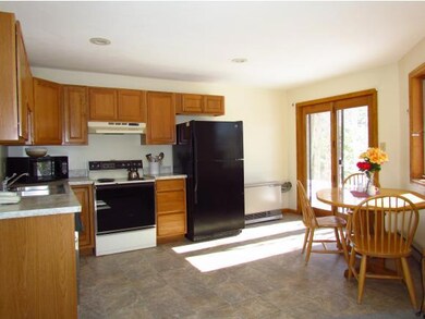 12 Greenridge Rd unit 1, Lincoln, NH 03251 - photo 3